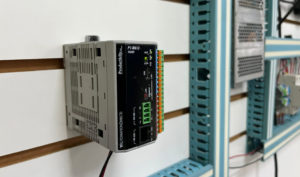 Todo lo que puede hacer un mini plc industrial en tu línea de producción 4 mini plc industrial Productivity1000 AutomationDirect
